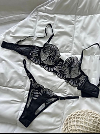 BR 237 SİYAH-GRİ CİCEK DESENLİ TAKIM