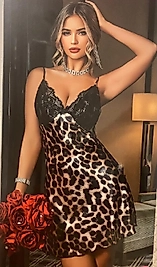 Leopar desenli saten gecelik