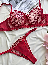 KIRMIZI DESENLİ TAKIM