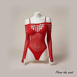 kırmızı body suit kalp desenli