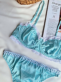 Su yeşili balenli sütyen takımı